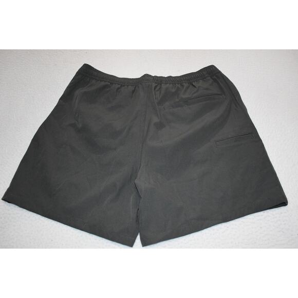 Huk Fishing Shorts Mens Size Large Camping Hiking Gray Performance Stretch - Picture 4 of 5